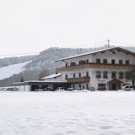 Pension Und Apartments Landhaus Marie Leutasch Eksteriør billede