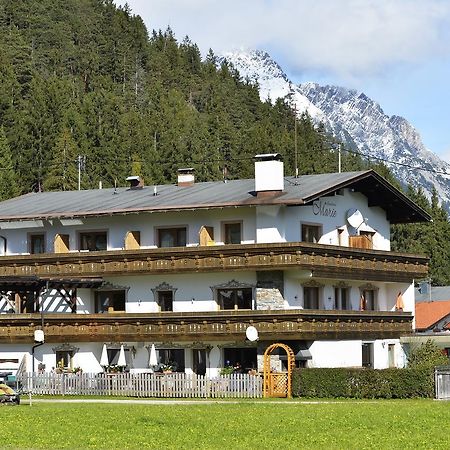 Pension Und Apartments Landhaus Marie Leutasch Eksteriør billede