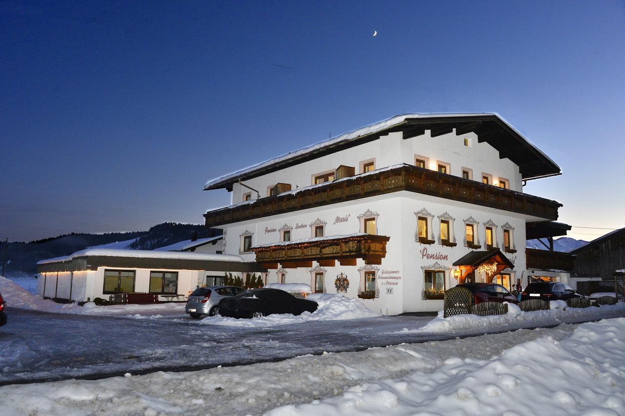 Pension Und Apartments Landhaus Marie Leutasch Eksteriør billede